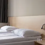 Garson 2*
