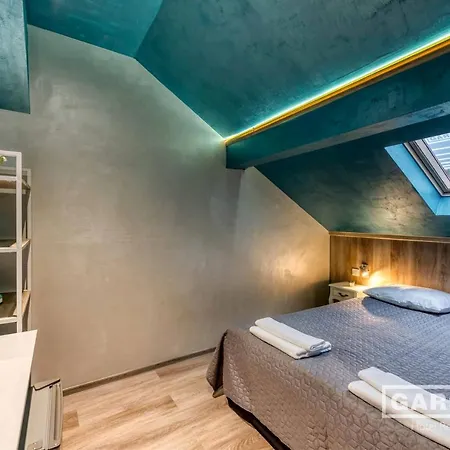 Garson 2* Kŭrdzhali