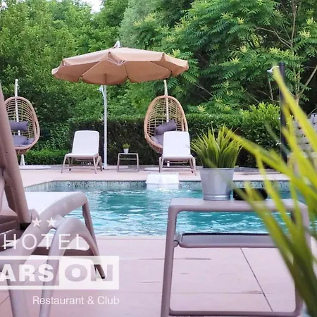 Hotel Garson 2*