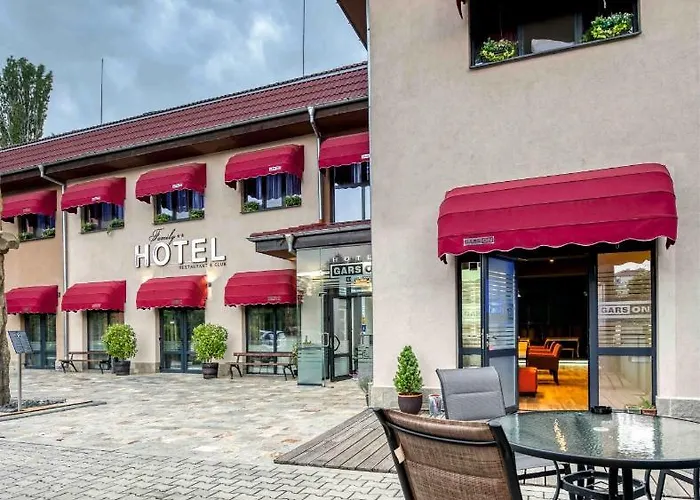 Garson 2* Kŭrdzhali