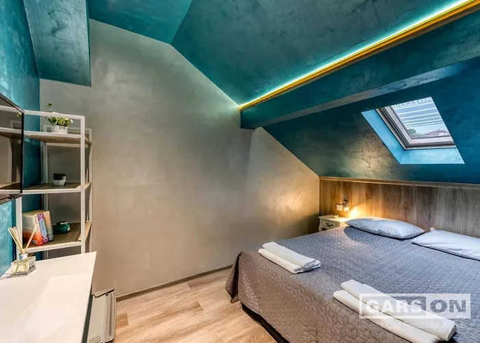 Garson 2* Kŭrdzhali