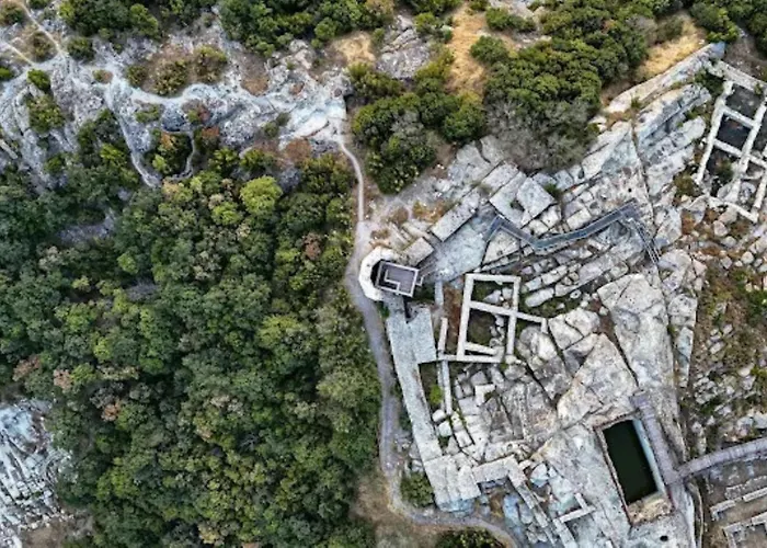 Garson 2* Kŭrdzhali